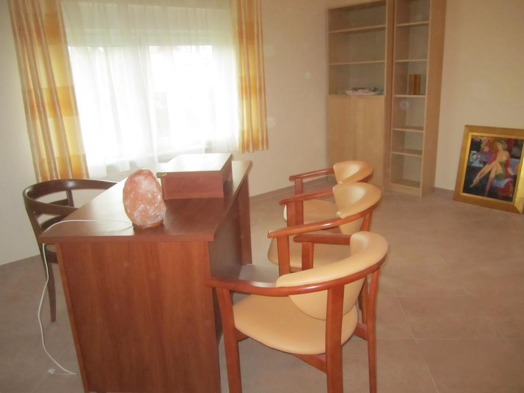 Villa Paradiso Βρότσλαβ Εξωτερικό φωτογραφία