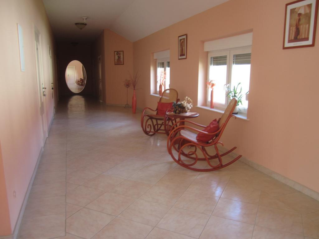 Villa Paradiso Βρότσλαβ Εξωτερικό φωτογραφία